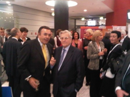 Mario Ohoven und der Preisträger Jean-Claude Juncker im angeregten Gespräch.